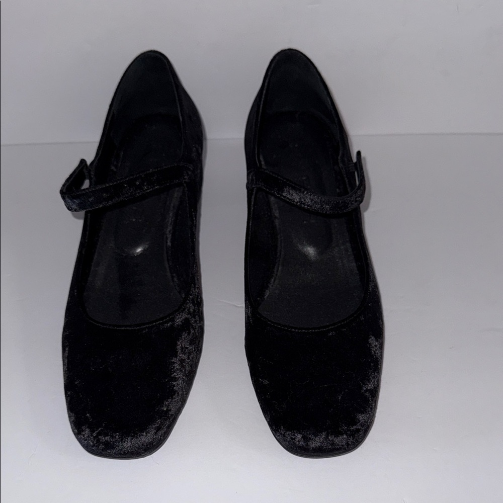 BY FAR Made in Portugal Black Velvet Mary Jane Flats Shoes Women’s Size 39 - Picture 2 of 7